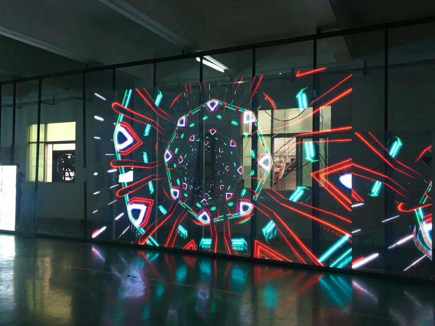 LED<a href=http://www.quoochain.com/quancai/ target=_blank class=infotextkey>全彩顯示屏</a>