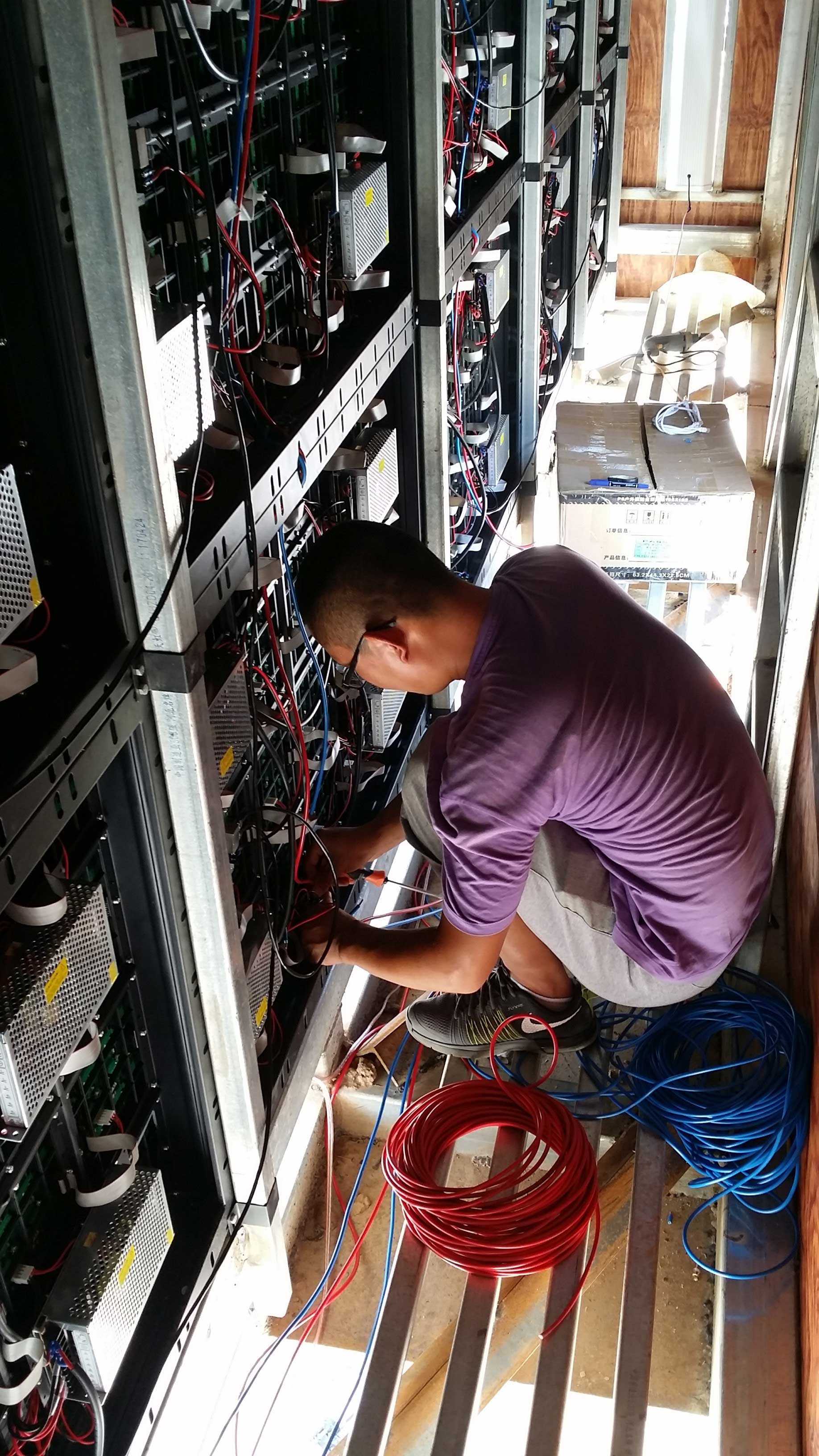 戶外LED<a href=http://www.quoochain.com/quancai/ target=_blank class=infotextkey>全彩顯示屏</a>箱體