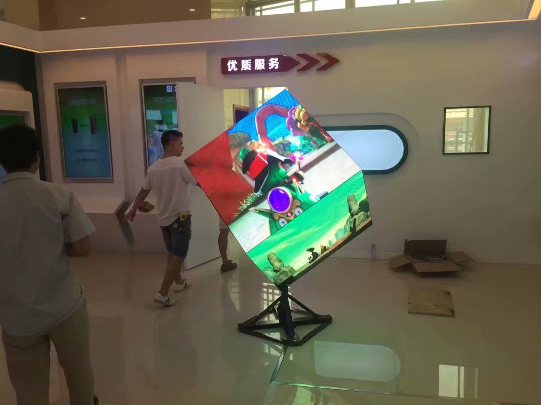 立體<a href=http://www.quoochain.com target=_blank class=infotextkey>led顯示屏</a>