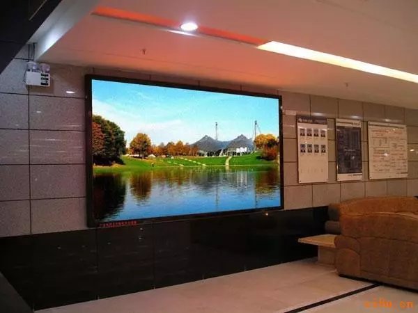 客廳<a href=http://www.quoochain.com target=_blank class=infotextkey>led顯示屏</a>